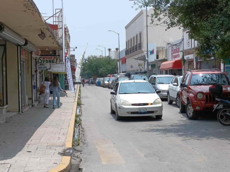 Toman ambulantes banquetas y calles Toman ambulantes banquetas y calles