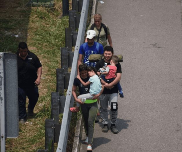 Dura travesía de migrantes por la frontera sur de México