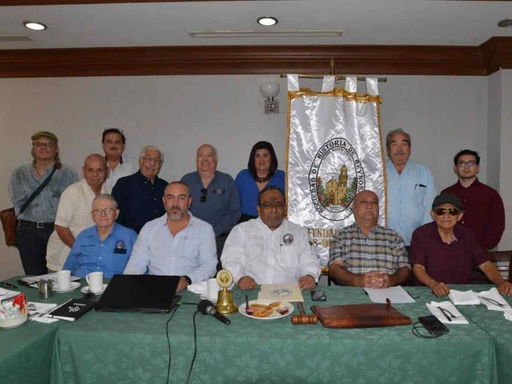 Hablan sobre la guerra de los pasteles Hablan sobre la guerra de los pasteles