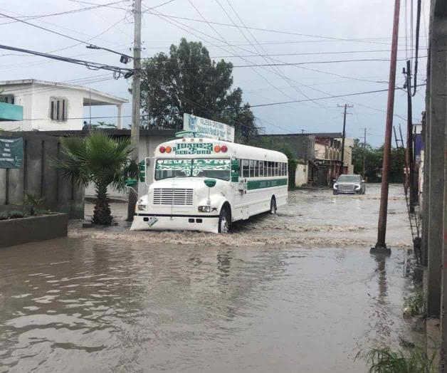 Fuerte tormenta pone en jaque a la ciudad
