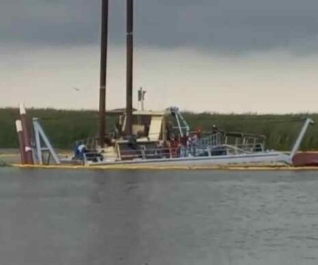 Logran contener diésel derramado Logran contener diésel derramado