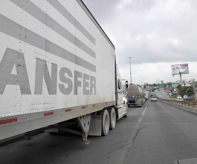 Denuncian retrasos en el transporte 