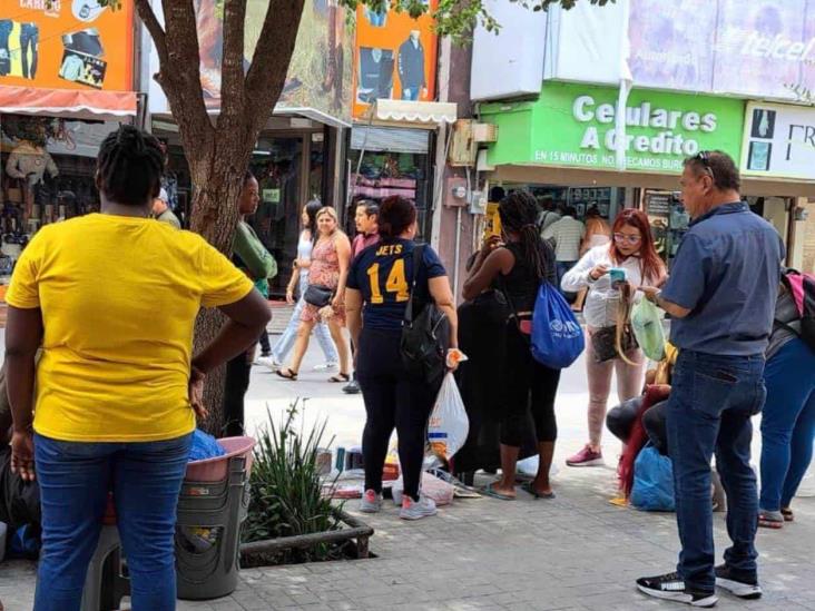 Exigen retirar de peatonal a ambulantes Exigen retirar de peatonal a ambulantes