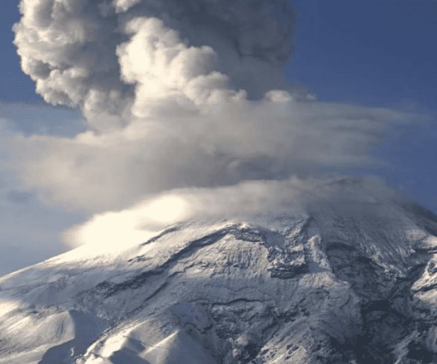 Don Goyo anda despierto; registra explosión con lava