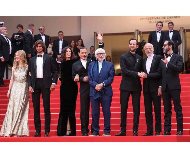 Derrochan glamour y elegancia en Cannes