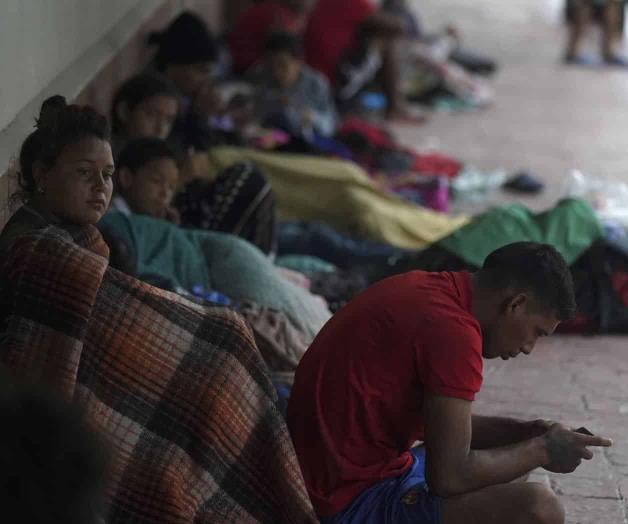 Desploman cruces ilegales; llegan menos venezolanos