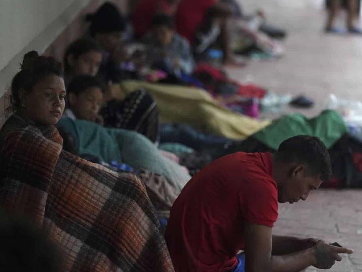 Desploman cruces ilegales; llegan menos venezolanos Desploman cruces ilegales; llegan menos venezolanos