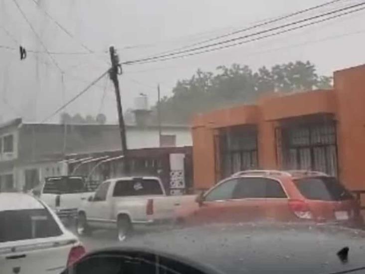 Caen lluvia y granizo en Galeana Caen lluvia y granizo en Galeana
