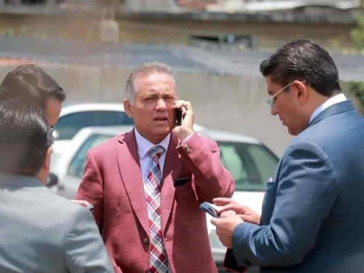 Aguarda abogado salida de El Güero Palma Aguarda abogado salida de El Güero Palma