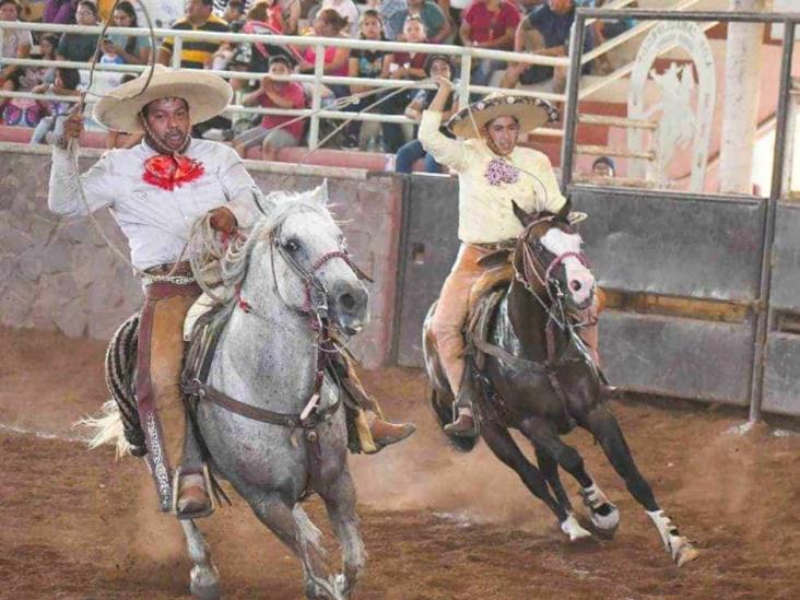 Competirán Tamaulipecos en charreada nocturna Competirán Tamaulipecos en charreada nocturna