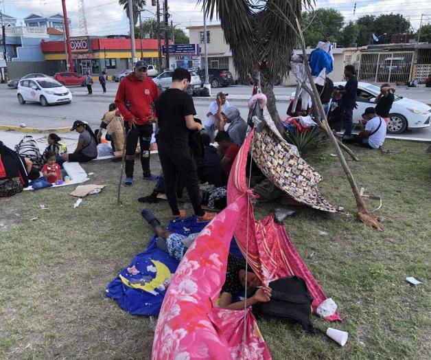 Matamoros; cruzan 300 y llegan 500 migrantes