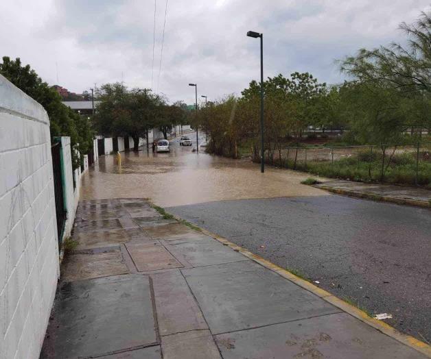 Familias en riesgo por impacto de tormentas y huracanes