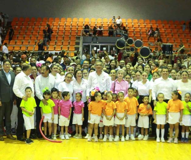 Inaugura gobernador los juegos deportivos escolares 2022-2023