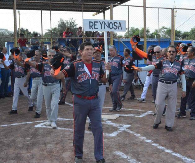Inauguran el torneo nacional de veteranos