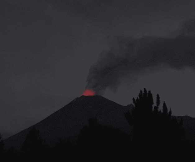 AICM suspende operaciones por ca&iacute;da de ceniza volc&aacute;nica