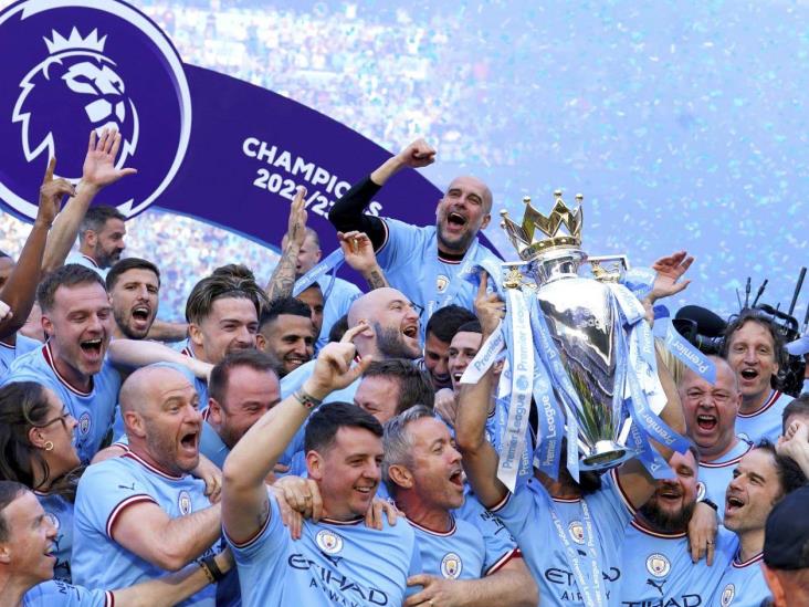 Man City vence a Chelsea y celebra otro título de la Liga Premier Man City vence a Chelsea y celebra otro título de la Liga Premier