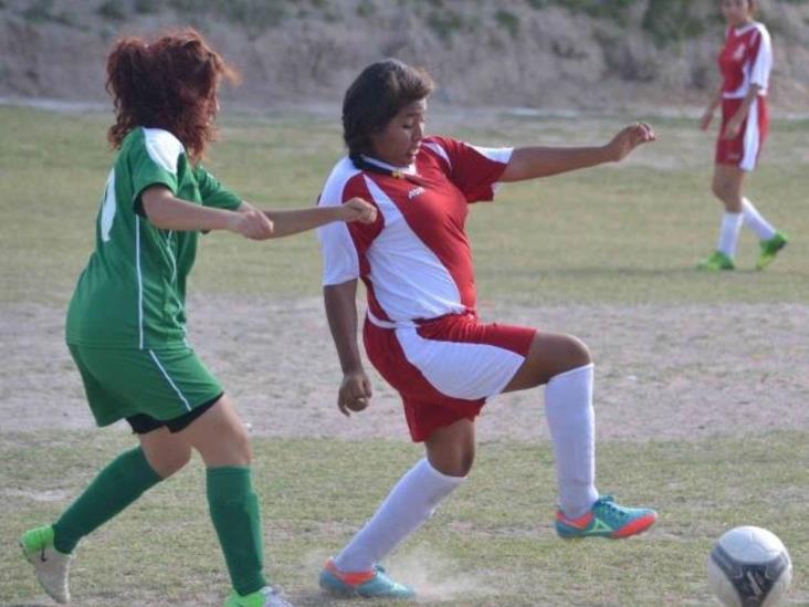 Se aprieta la tabla en la Liga Interprepas Se aprieta la tabla en la Liga Interprepas