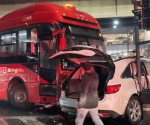 Choque entre Metrobús y camioneta deja 6 lesionados en Iztacalco