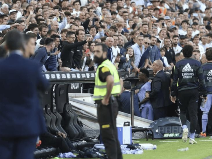 El Valencia anunció que vetará a los aficionados por insultos racista El Valencia anunció que vetará a los aficionados por insultos racista