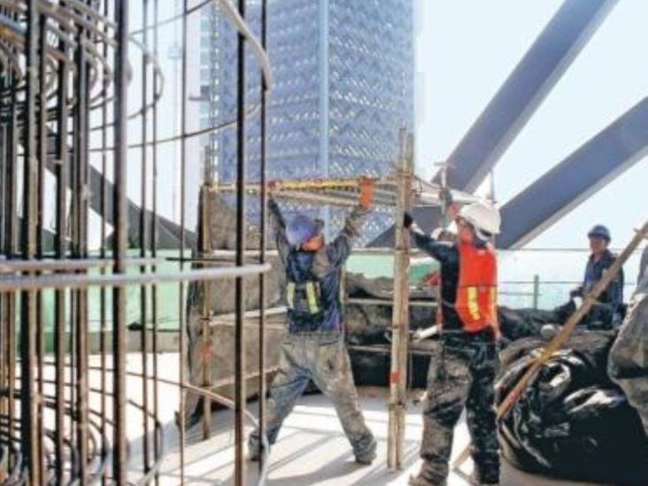 Retrocede producción de constructoras Retrocede producción de constructoras