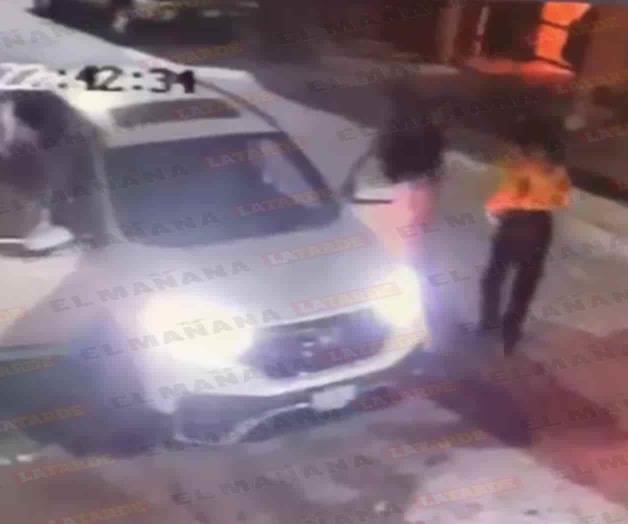 Violento despojo a mujeres de auto en Reynosa...(ver video) Violento despojo a mujeres de auto en Reynosa...(ver video)