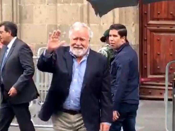 Alejandro Encinas evita hablar sobre espionaje tras reunión con AMLO Alejandro Encinas evita hablar sobre espionaje tras reunión con AMLO