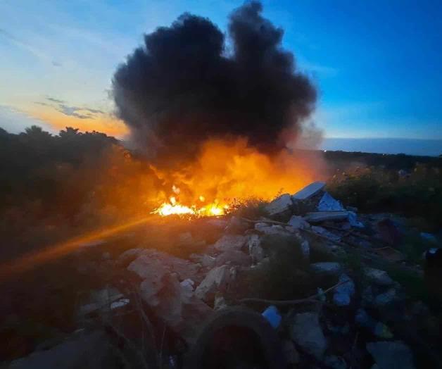 Contamina el aire quemaz&oacute;n en un basurero