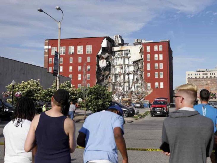 Se cae edificio parcialmente Se cae edificio parcialmente