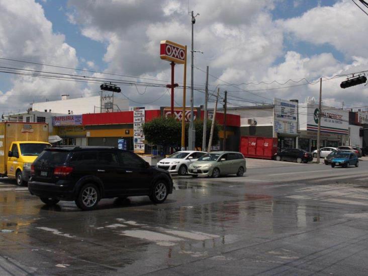 Semáforos sin funcionar provocan caos vial Semáforos sin funcionar provocan caos vial