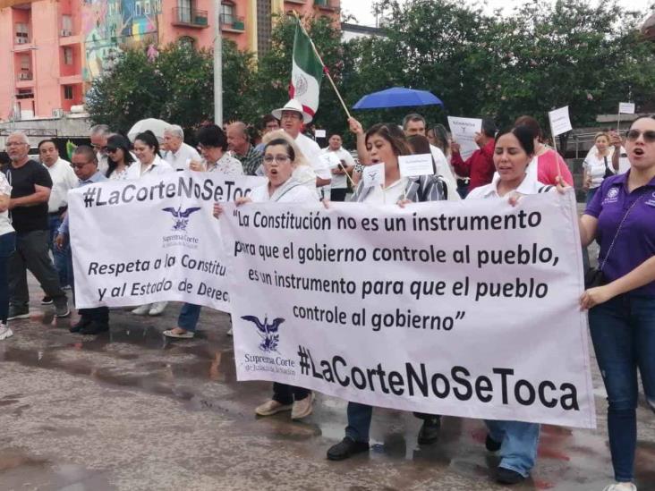 Asisten a marcha en defensa de la Corte Asisten a marcha en defensa de la Corte