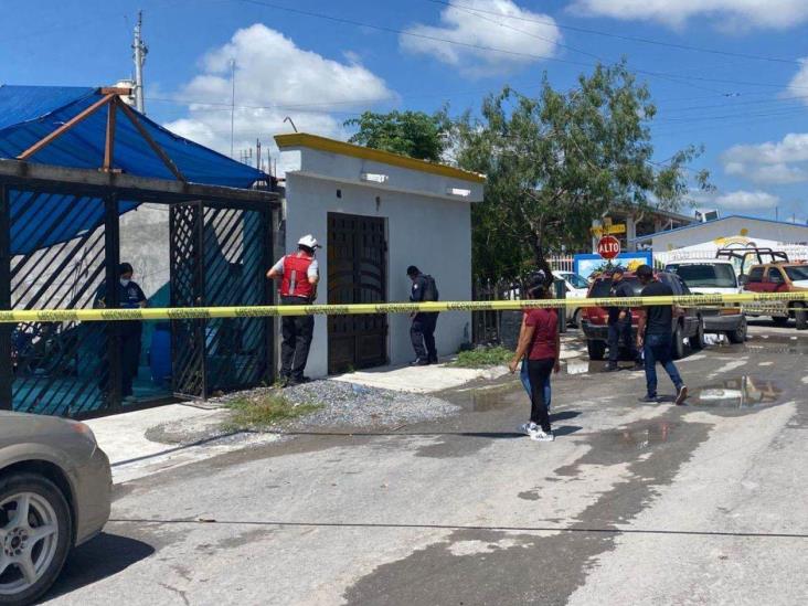 Hallan a mujer ahorcada; fue estrangulada con un cable Hallan a mujer ahorcada; fue estrangulada con un cable
