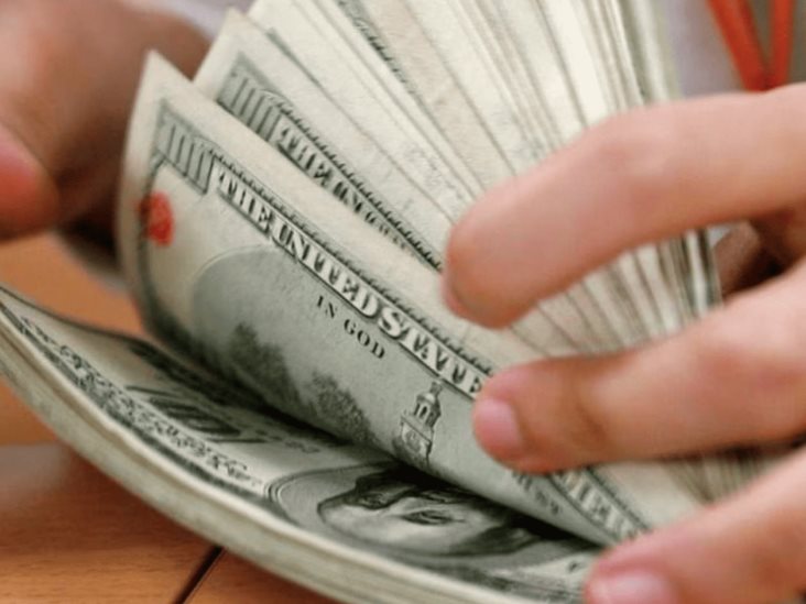 Precio del dólar: moneda abre en 17.66 pesos al mayoreo Precio del dólar: moneda abre en 17.66 pesos al mayoreo