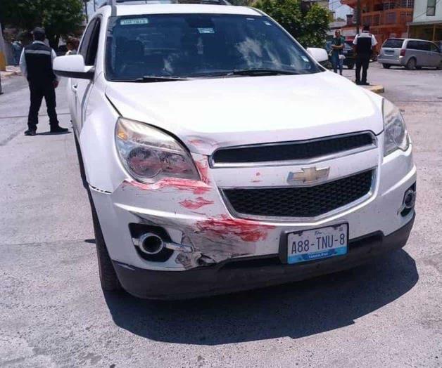 Omite alto y provoca encontronazo; queda responsable lesionado