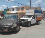 Se atraviesa al paso de unidad de paquetería