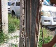 Postes de CFE en mal estado ponen en riesgo a ciudadanos