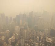 El cielo de Nueva York es cubierto de humo debido a la temporada de incendios en Canadá