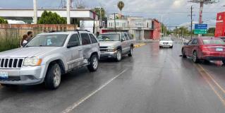 Carambola en la Unidad y Progreso; auto salía de gasolinera