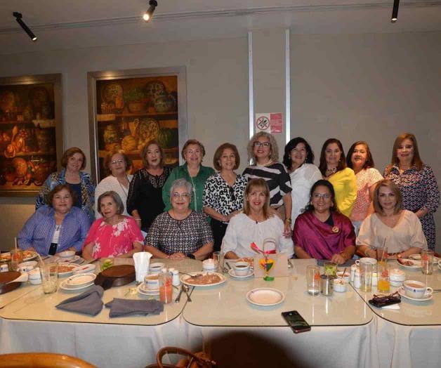 Desayunan y festejan