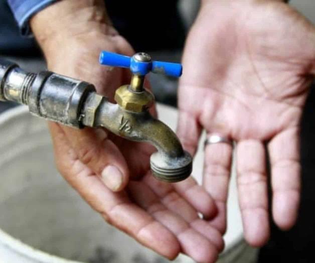 Deja la Comapa sin agua a m&aacute;s colonias sin aviso