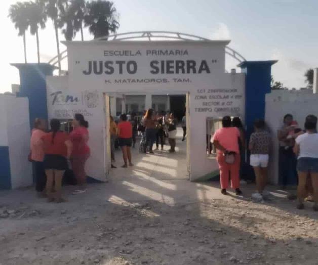 Padres exigen destituci&oacute;n de director de primaria Justo Sierra en Matamoros