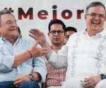 Pío López acompaña a Ebrard en su recorrido por el Edomex