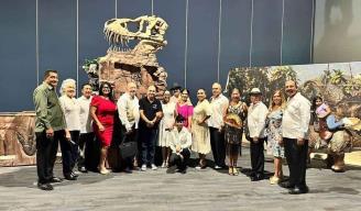 El grupo Danzoneros de Corazón se presentó con éxito el sábado 24 de junio en el lobby de "Dinosauria...Experiencia Inmersa".