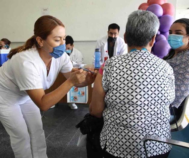 Aplicar&aacute;n en octubre vacuna contra Covid