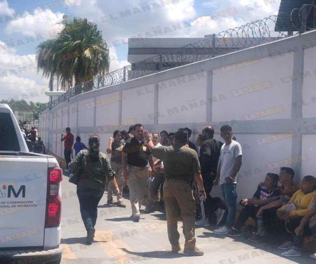 Haitianos se concentran en busca de paso libre a EU por Día de la Independencia Haitianos se concentran en busca de paso libre a EU por Día de la Independencia