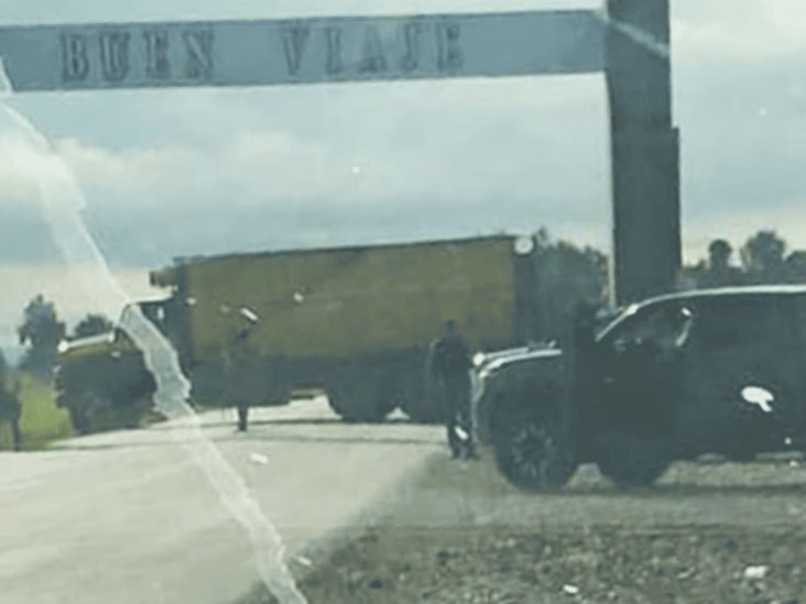 Reportan bloqueos en 5 puntos de Navolato, Sinaloa Reportan bloqueos en 5 puntos de Navolato, Sinaloa