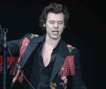 Golpean en el ojo a Harry Styles en el escenario