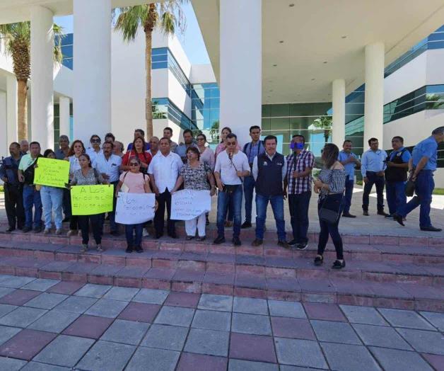 Medios de comunicación protestan en Congreso de Tamaulipas por agresión a periodista