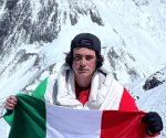 Mexicano subió al Everest para tocar piano y así vivió la experiencia