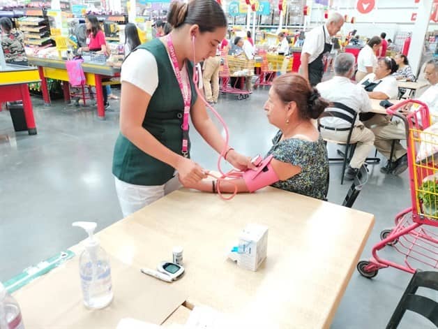 Llevan vacunación a centros comerciales y lugares de concurrencia en Reynosa