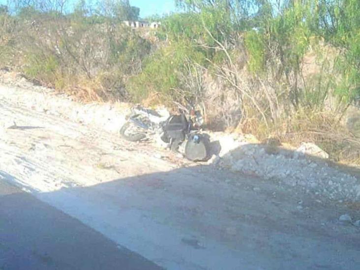 Cae de moto en vialidad cerrada Cae de moto en vialidad cerrada